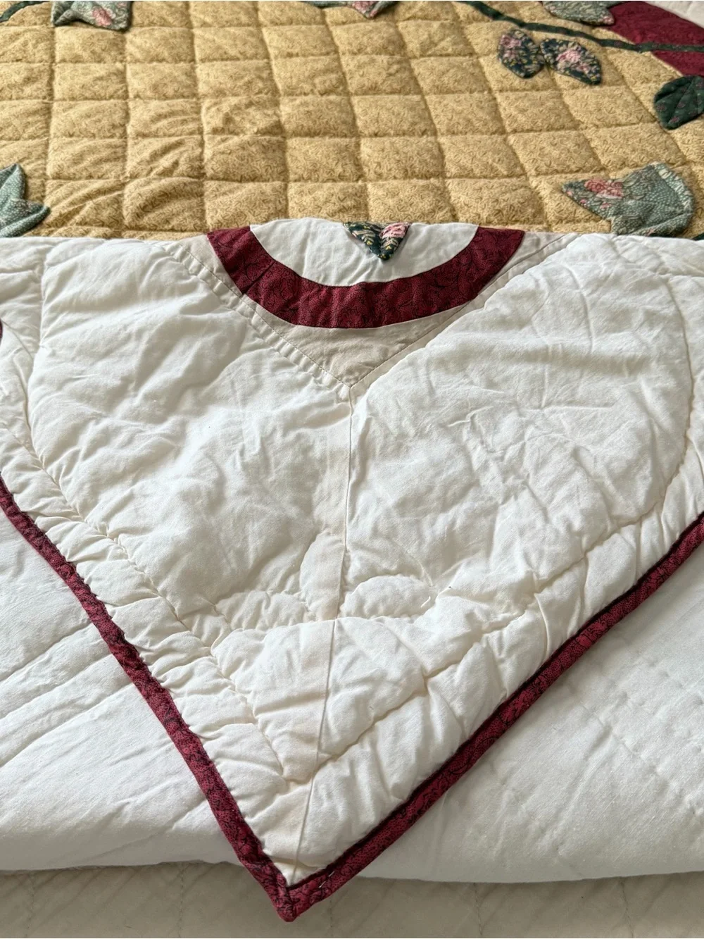 Vintage Floral Appliqué Cotton Quilt Queen 90x88 White Pink Green 3D Leaves